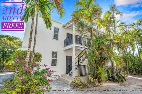 Apartment in Miami, Florida 2 bedrooms, 74.32 sq.m. № 1930155 - photo 2