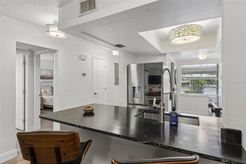 Copropriété à vendre à New Port Richey, Floride: 2 chambres, 88.81 m2 № 2227170 - photo 9