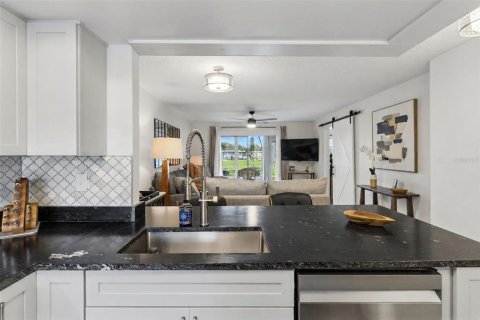 Copropriété à vendre à New Port Richey, Floride: 2 chambres, 88.81 m2 № 2227170 - photo 10