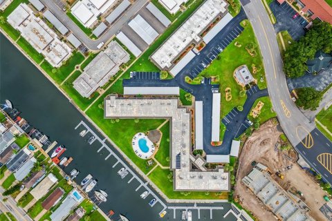 Copropriété à vendre à New Port Richey, Floride: 2 chambres, 88.81 m2 № 2227170 - photo 21