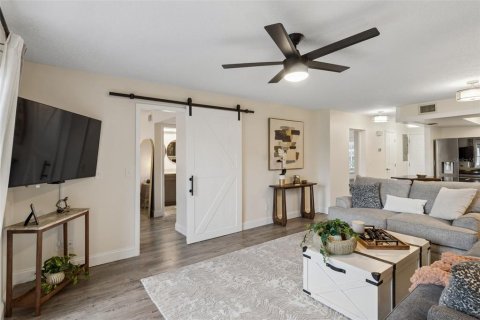 Copropriété à vendre à New Port Richey, Floride: 2 chambres, 88.81 m2 № 2227170 - photo 5