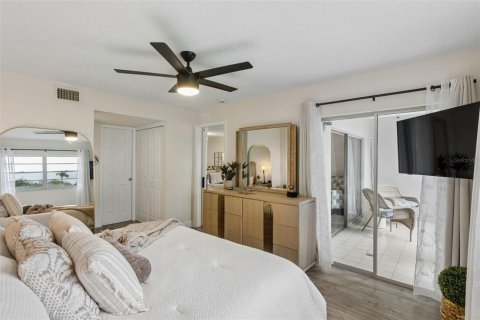 Copropriété à vendre à New Port Richey, Floride: 2 chambres, 88.81 m2 № 2227170 - photo 11