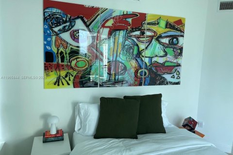 Condominio en alquiler en Miami, Florida, 2 dormitorios, 86.86 m2 № 2029924 - foto 15