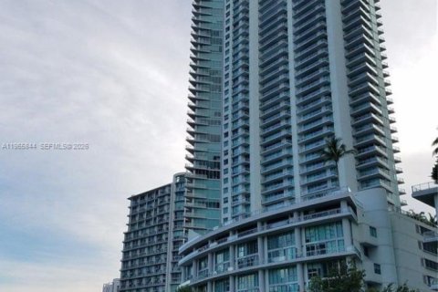 Condominio en alquiler en Miami, Florida, 2 dormitorios, 86.86 m2 № 2029924 - foto 24