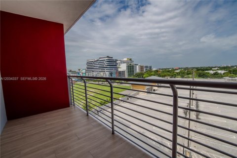 Condominio en alquiler en Miami, Florida, 42.92 m2 № 2337910 - foto 12