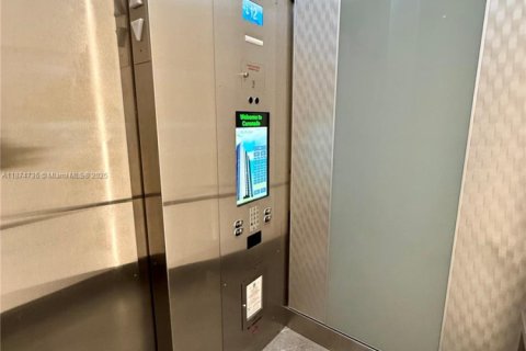 Condominio en venta en Aventura, Florida, 2 dormitorios, 121.98 m2 № 1981704 - foto 24