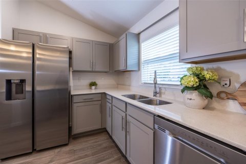 Casa en venta en Palm Coast, Florida, 4 dormitorios, 153.47 m2 № 2236784 - foto 5