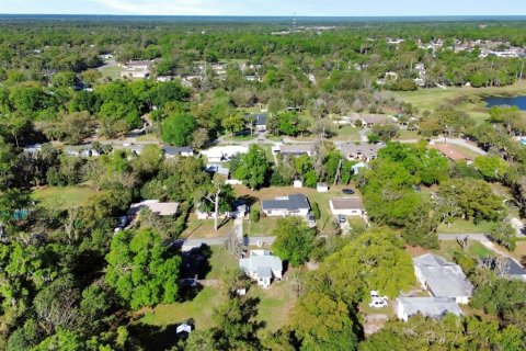 House in DeLand, Florida 2 bedrooms, 66.52 sq.m. № 2092535 - photo 24