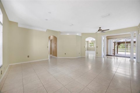 Casa en venta en Tampa, Florida, 4 dormitorios, 230.86 m2 № 2201597 - foto 9