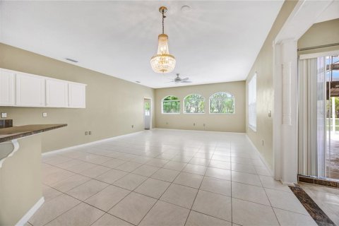Casa en venta en Tampa, Florida, 4 dormitorios, 230.86 m2 № 2201597 - foto 17