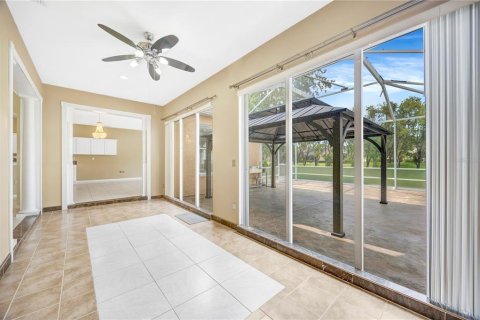 Casa en venta en Tampa, Florida, 4 dormitorios, 230.86 m2 № 2201597 - foto 15