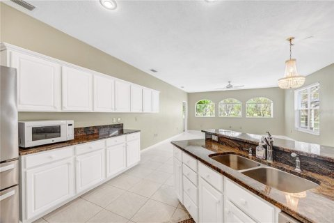Casa en venta en Tampa, Florida, 4 dormitorios, 230.86 m2 № 2201597 - foto 28