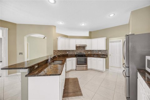 Casa en venta en Tampa, Florida, 4 dormitorios, 230.86 m2 № 2201597 - foto 24