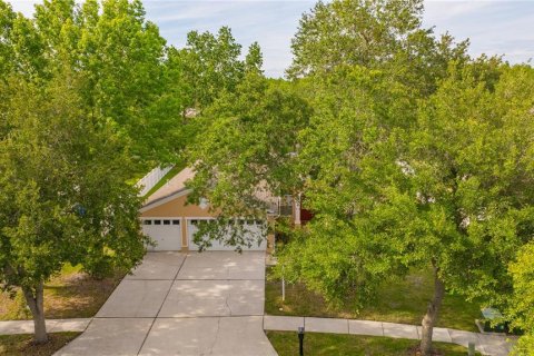 Casa en venta en Tampa, Florida, 4 dormitorios, 230.86 m2 № 2201597 - foto 2