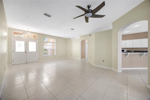 Casa en venta en Tampa, Florida, 4 dormitorios, 230.86 m2 № 2201597 - foto 12
