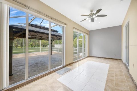 Casa en venta en Tampa, Florida, 4 dormitorios, 230.86 m2 № 2201597 - foto 13