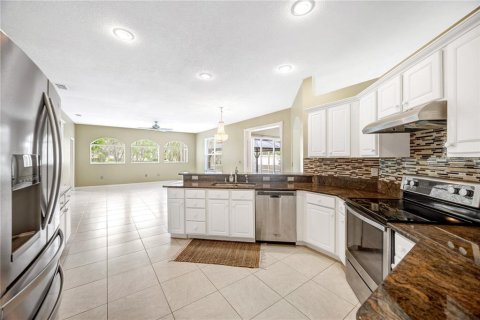 Casa en venta en Tampa, Florida, 4 dormitorios, 230.86 m2 № 2201597 - foto 27