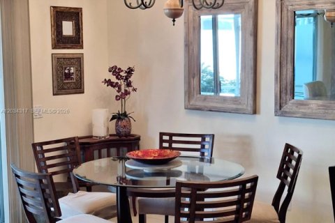 Купить таунхаус в Уэст-Палм-Бич, Флорида 3 спальни, 120.59м2, № 2083995 - фото 17