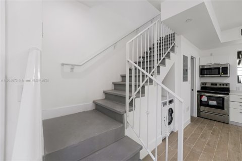 Снять в аренду квартиру в Майами-Бич, Флорида 1 спальня, 88.26м2, № 1955249 - фото 8