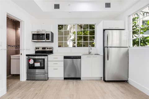 Снять в аренду квартиру в Майами-Бич, Флорида 1 спальня, 88.26м2, № 1955249 - фото 5