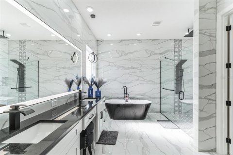 Casa en venta en Orlando, Florida, 4 dormitorios, 250.84 m2 № 1636997 - foto 25
