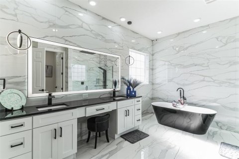 Casa en venta en Orlando, Florida, 4 dormitorios, 250.84 m2 № 1636997 - foto 26