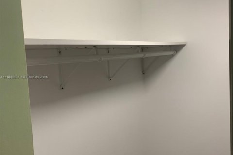 Снять в аренду кондоминиум в Дирфилд-Бич, Флорида 2 спальни, 84.26м2, № 2023625 - фото 9