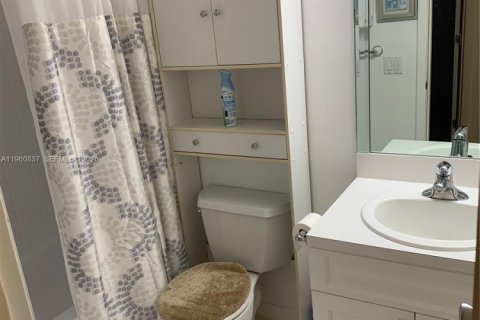 Снять в аренду кондоминиум в Дирфилд-Бич, Флорида 2 спальни, 84.26м2, № 2023625 - фото 10