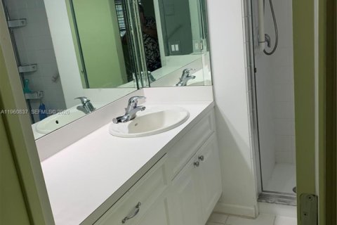 Снять в аренду кондоминиум в Дирфилд-Бич, Флорида 2 спальни, 84.26м2, № 2023625 - фото 6