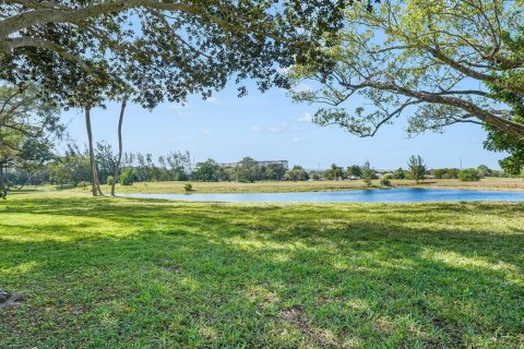 Copropriété à vendre à Pompano Beach, Floride: 3 chambres, 139.35 m2 № 2084540 - photo 24