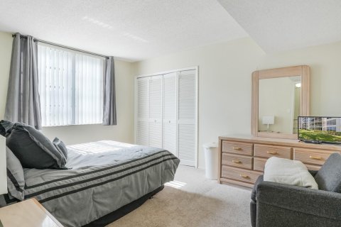 Copropriété à vendre à Pompano Beach, Floride: 3 chambres, 139.35 m2 № 2084540 - photo 5
