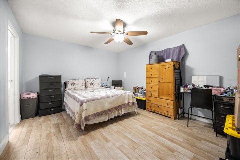 Casa en venta en Orlando, Florida, 4 dormitorios, 137.12 m2 № 2421987 - foto 18
