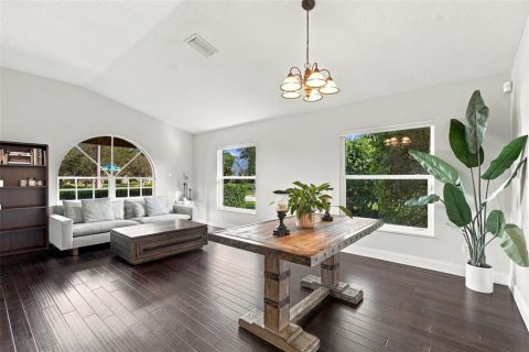 House in Lutz, Florida 4 bedrooms, 216.28 sq.m. № 2428888 - photo 24