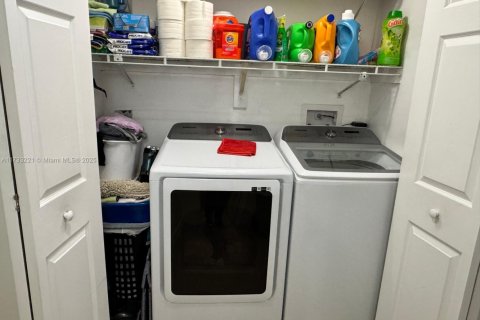 Купить виллу или дом в Майами, Флорида 4 спальни, 180.51м2, № 1703554 - фото 23