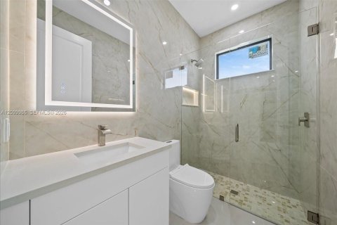 Villa ou maison à vendre à Lehigh Acres, Floride: 3 chambres, 118.73 m2 № 2397949 - photo 6
