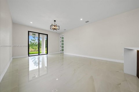 Villa ou maison à vendre à Lehigh Acres, Floride: 3 chambres, 118.73 m2 № 2397949 - photo 16