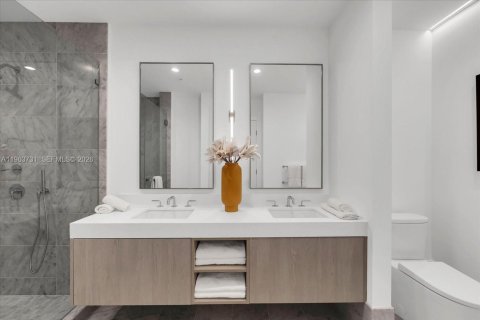 Condominio en venta en Bay Harbor Islands, Florida, 4 dormitorios, 232.44 m2 № 2244205 - foto 16
