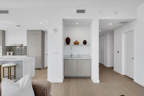 Condominio en venta en Bay Harbor Islands, Florida, 4 dormitorios, 232.44 m2 № 2244205 - foto 10