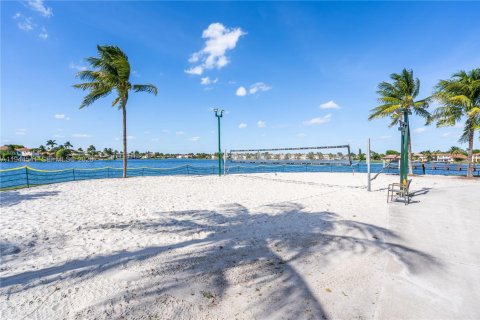 Condo à Doral, Floride, 3 chambres  № 2001185