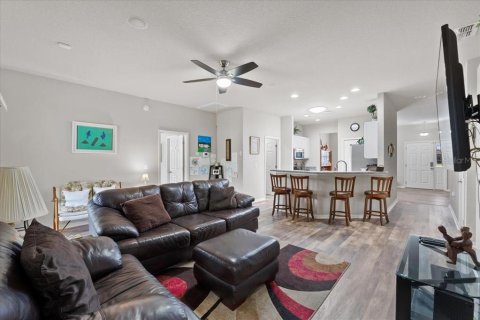 Casa en venta en Winter Haven, Florida, 4 dormitorios, 194.44 m2 № 1681783 - foto 5