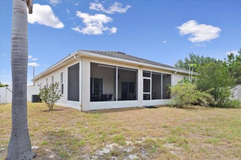 Casa en venta en Winter Haven, Florida, 4 dormitorios, 194.44 m2 № 1681783 - foto 2