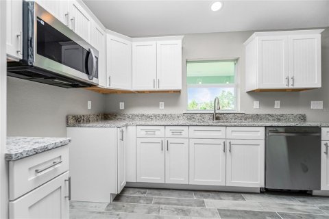 Casa en venta en Port Charlotte, Florida, 3 dormitorios, 152.27 m2 № 1744141 - foto 10