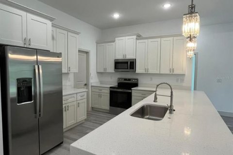 Casa en venta en North Port, Florida, 3 dormitorios, 170.85 m2 № 1856744 - foto 4