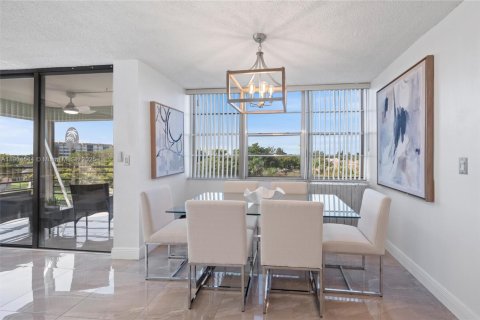 Condominio en venta en Pembroke Pines, Florida, 2 dormitorios, 107.77 m2 № 1957159 - foto 8