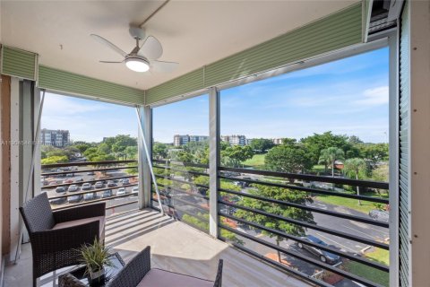 Condominio en venta en Pembroke Pines, Florida, 2 dormitorios, 107.77 m2 № 1957159 - foto 16