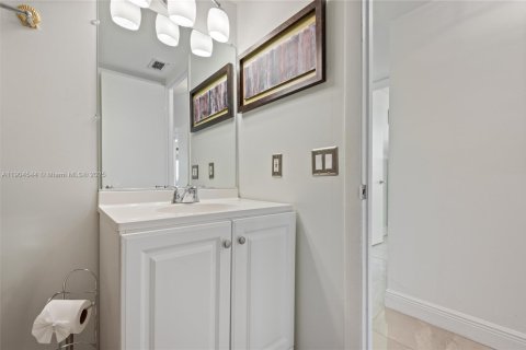 Condominio en venta en Pembroke Pines, Florida, 2 dormitorios, 107.77 m2 № 1957159 - foto 14