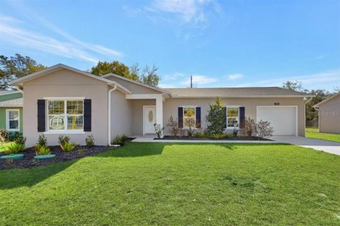 Casa en DeLand, Florida 3 dormitorios, 133.87 m2 № 2118194