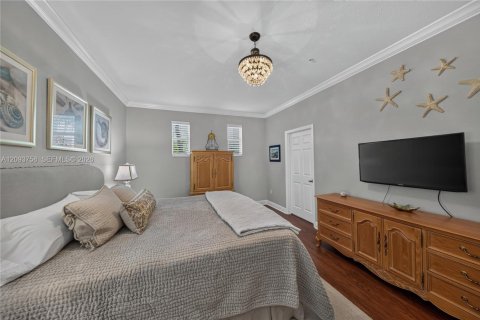Townhouse in Pembroke Pines, Florida 3 bedrooms, 215.53 sq.m. № 2382819 - photo 24