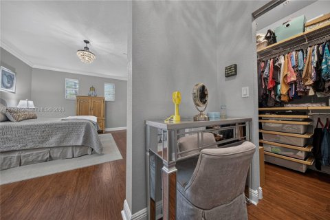 Townhouse in Pembroke Pines, Florida 3 bedrooms, 215.53 sq.m. № 2382819 - photo 27