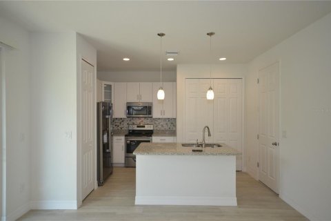 Casa en venta en Port Charlotte, Florida, 4 dormitorios, 147.53 m2 № 1907192 - foto 8